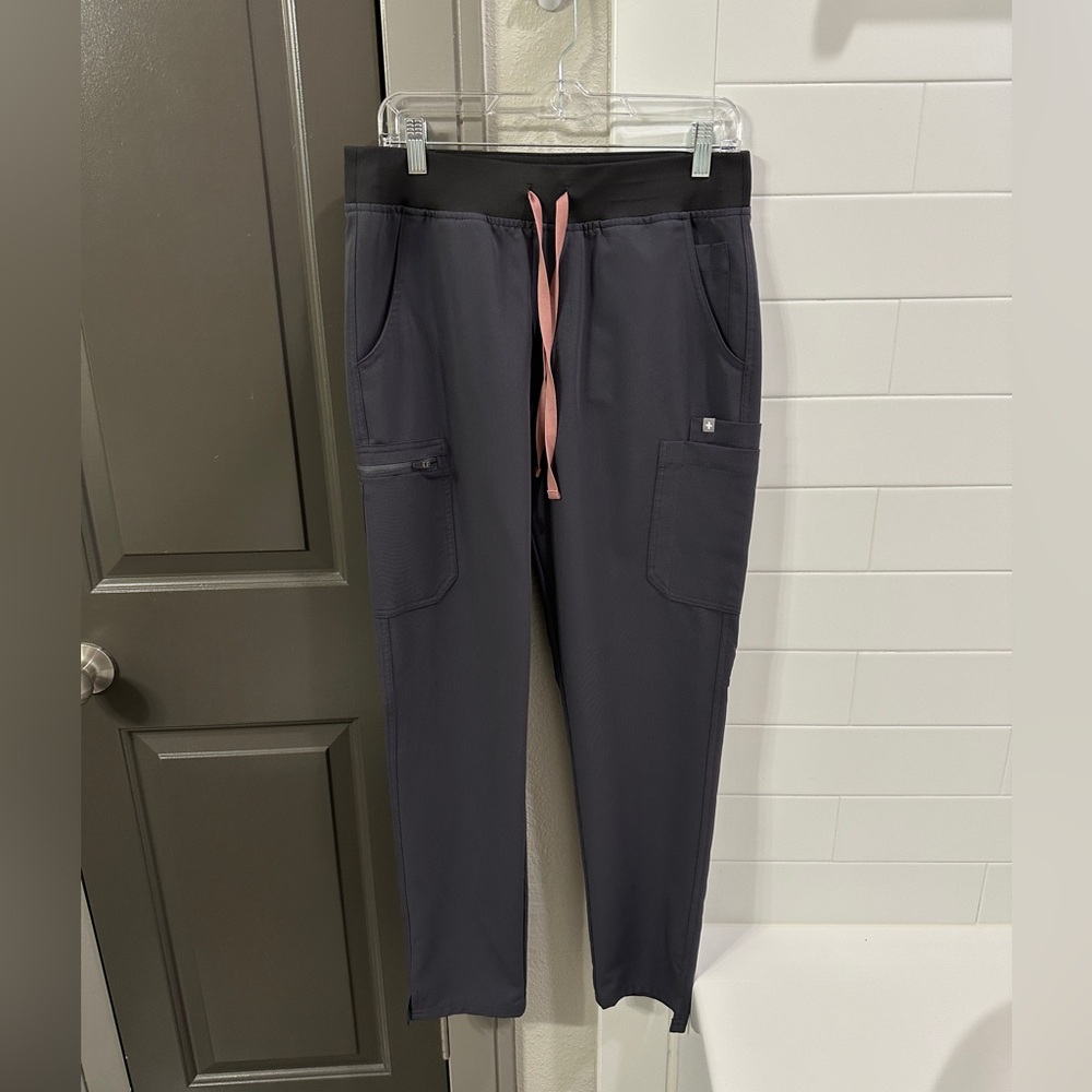 FIGS Yola Pant Charcol Medium Tall, Regular Waist